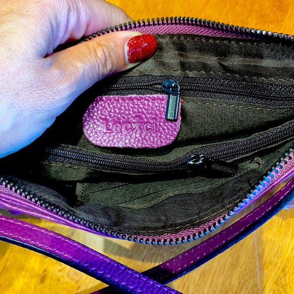 NEW Purple Lecxci Leather crossbody with multiple inside pockets - Picture 4 of 6
